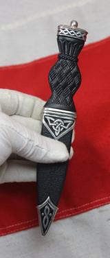 Celtic Sgian Dubh with Polished Pewter Celtic Knotwork Patterned  Mounts. For Wear In Full Highland Dress,