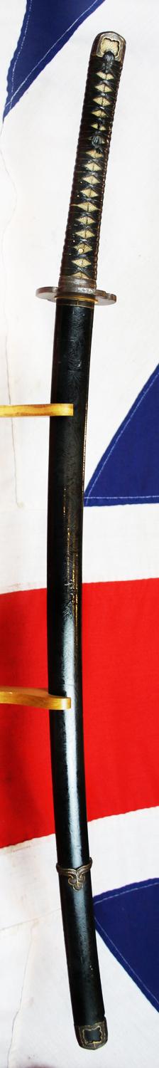 A Most Fine and Impressive Samurai Horseman's Handachi Katana. Shinto Period From the 1600's Around 400 Years Old. Semi Tachi Mounted. Dressed in a Full Suite Of Matching Original Edo Koshirae. Designed To Be Worn & Used In Combat Upon Horseback