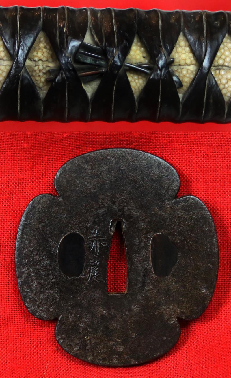 A Most Fine and Impressive Samurai Horseman's Handachi Katana. Shinto Period From the 1600's Around 400 Years Old. Semi Tachi Mounted. Dressed in a Full Suite Of Matching Original Edo Koshirae. Designed To Be Worn & Used In Combat Upon Horseback