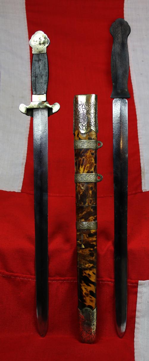 A Most Scarce Antique Ching Dynasty Chinese Shuāngjiàn (雙劍). A Twin-Sword Jian, Late 18th Early 19th century. Near Identical to Admiral Sir James Hanway Plumbridge's Sword in the National Maritime Museum Collection. His Sword Was a Single Blade Version